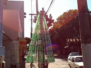 Christmas tree with recycled bottles, Brazil. Photo: Antonio Pasolini